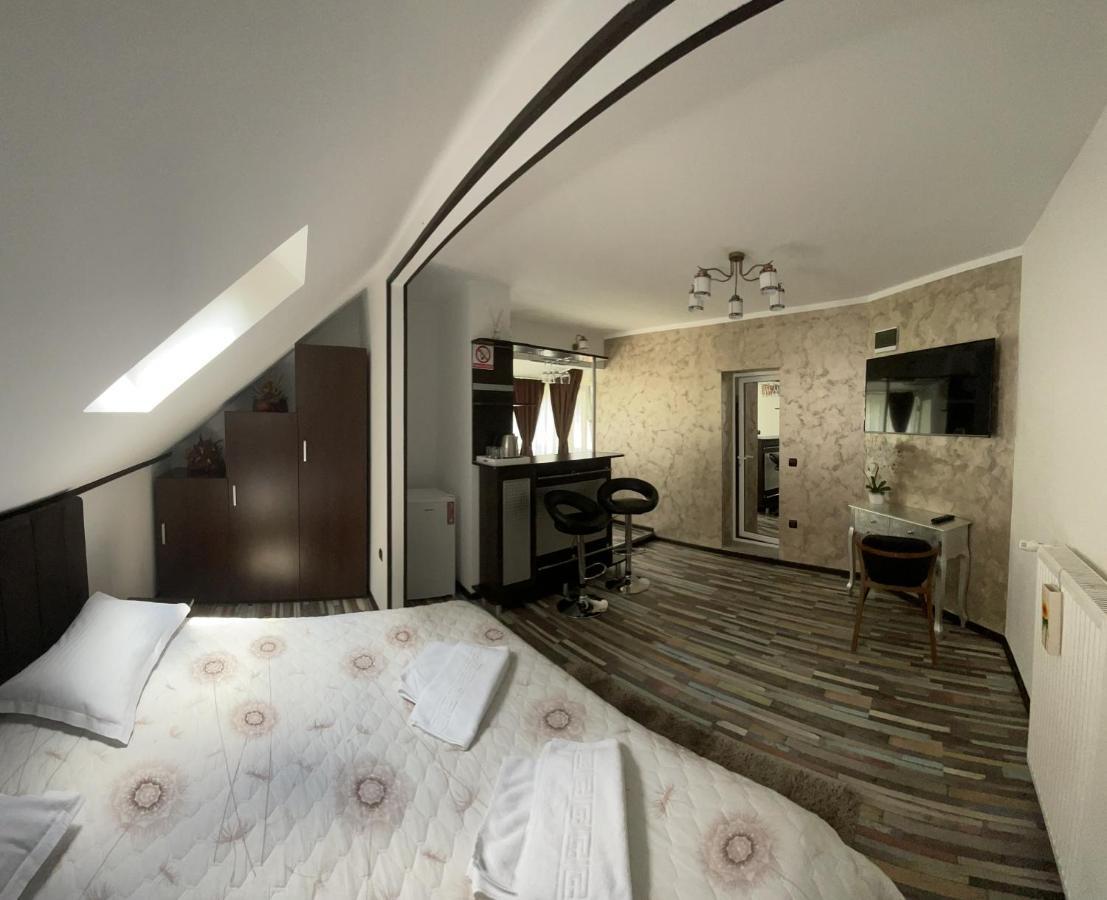 فندق Casa Anne Marie سِنايا المظهر الخارجي الصورة